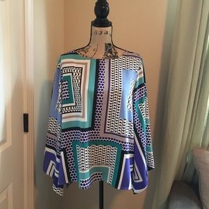 ⭐️Ellen Tracy blouse with flared sleeves